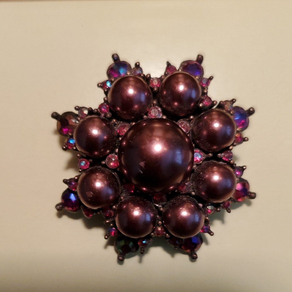 Laila Rose Vintaged Inspired Rhinestone Star Flower Brooch